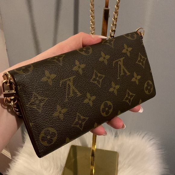❌SOLD❌2008 authentic Louis Vuitton Sarah wallet with free conversion kit - Picture 6 of 17